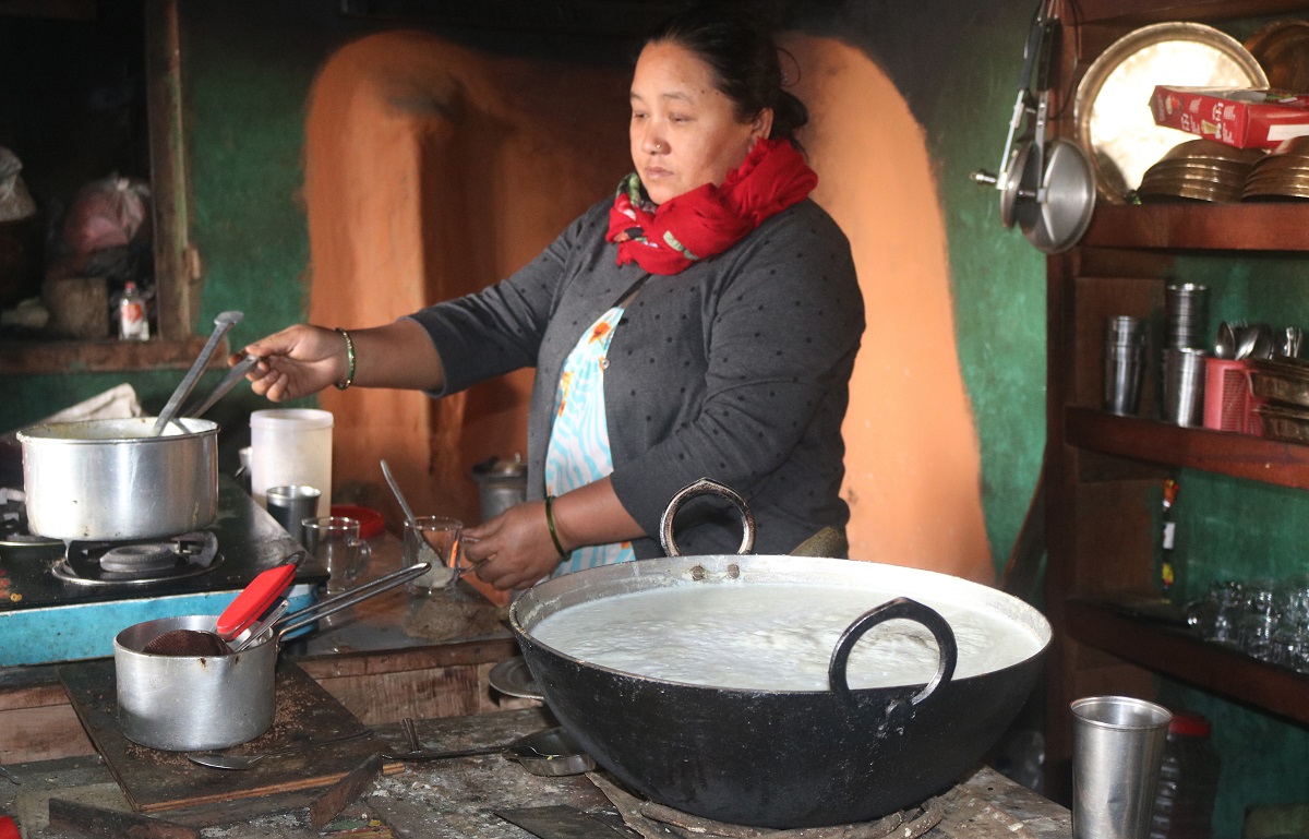 चिया बेचेरै छोराछोरीलाई स्नातकोत्तरको अध्ययन 